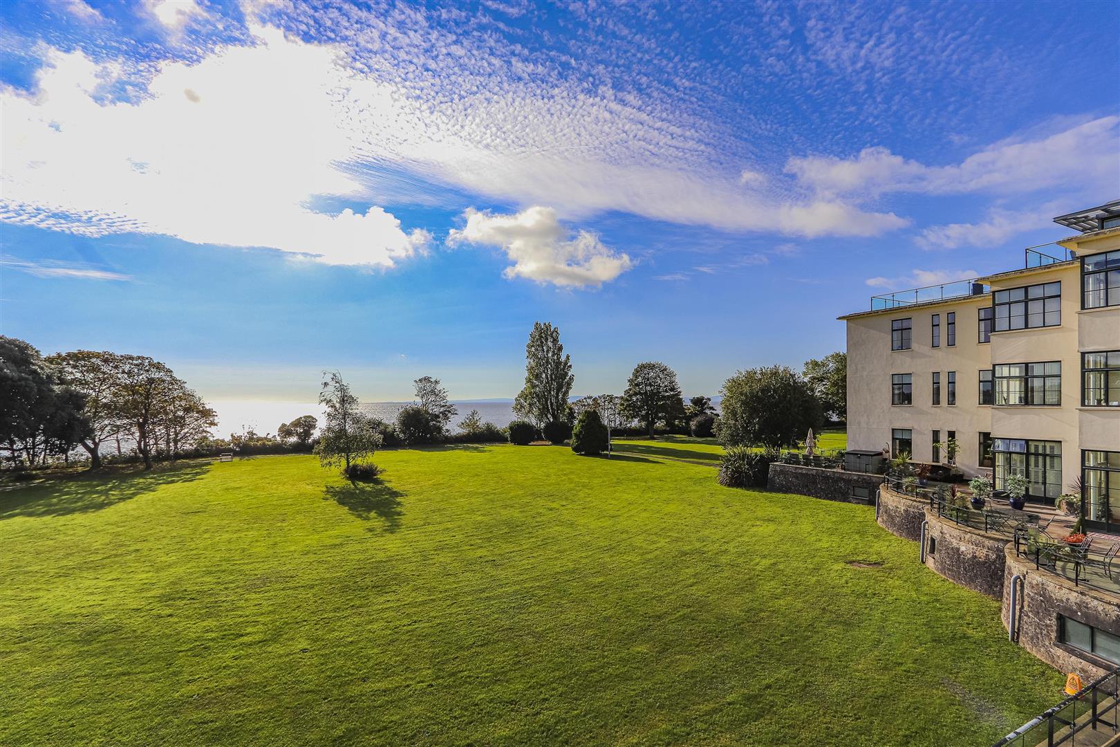 Hayes Road, Sully, Penarth — photograph 2